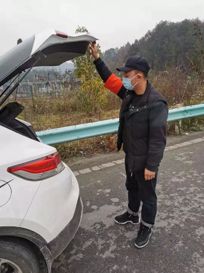 庆师人的战“疫” | 李帅,你逆行而上的样子,真帅! 庆师人的战“疫” | 李帅,你逆行而上的样子,真帅!