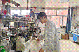 灭火毯扑灭火源2