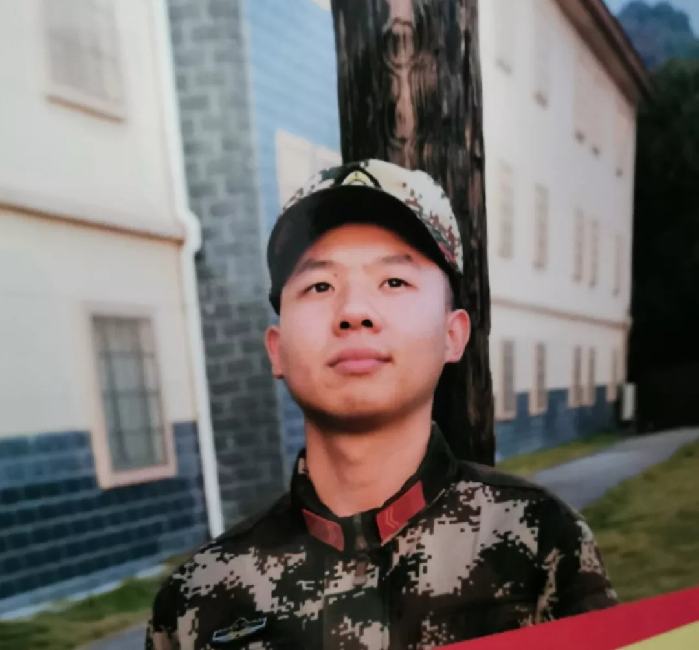 庆师人的战“疫” | 李帅,你逆行而上的样子,真帅! 庆师人的战“疫” | 李帅,你逆行而上的样子,真帅!